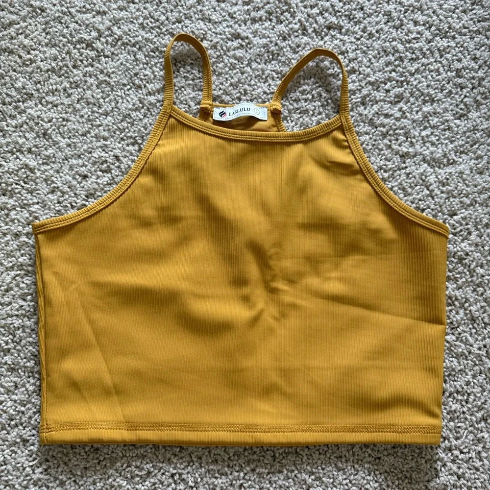Set of Ribbed Tank Tops - Picture 10 of 11